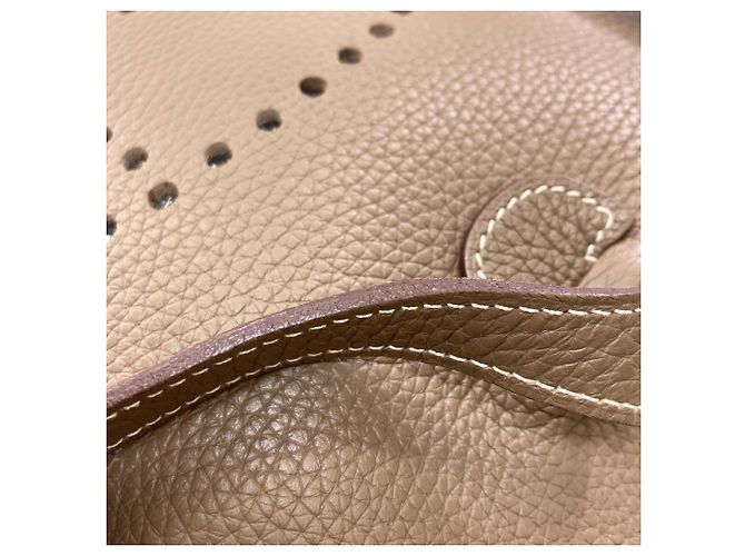 Hermès Evelyne 3 PM Schultertasche Taupe - Ansicht 14