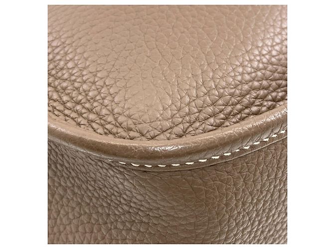 Hermès Evelyne 3 PM Schultertasche Taupe - Ansicht 19