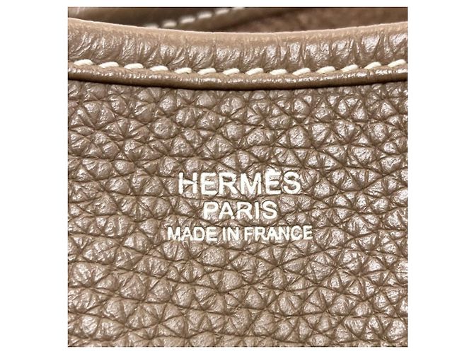 Hermès Evelyne 3 PM Schultertasche Taupe - Ansicht 6