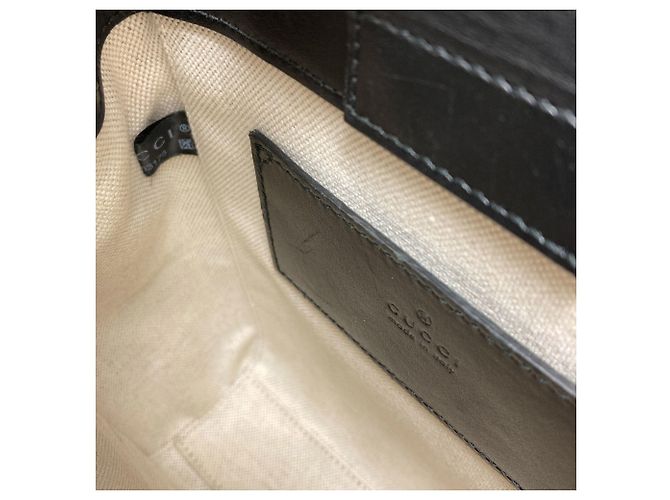 Gucci 696010 Mini Bolsa GG Embossada Preto - vista 11