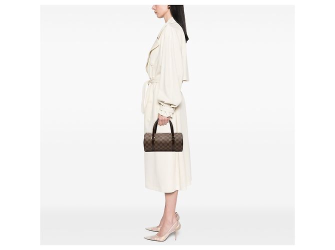 Louis Vuitton Papillon 26 in Damier Ébène marrone - vista 7