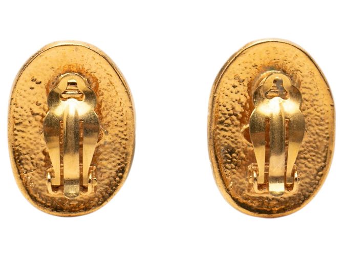 Orecchini ovali a corona dorata CC placcati in oro Chanel D'oro - vista 2