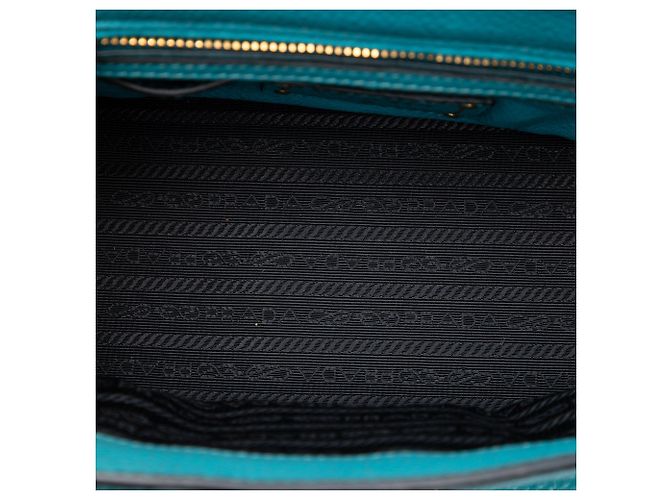 Borsa a tracolla Sound Lock in Vitello Daino blu di Prada Turchese - vista 4