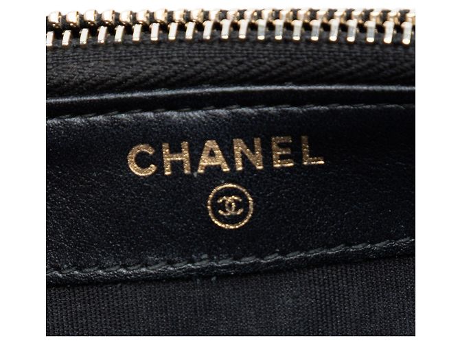 Clutch Chanel in Caviar Nero CC Filigrana con Catena - vista 5