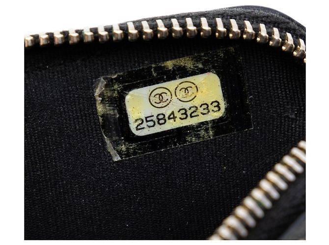 Clutch Chanel in Caviar Nero CC Filigrana con Catena - vista 6