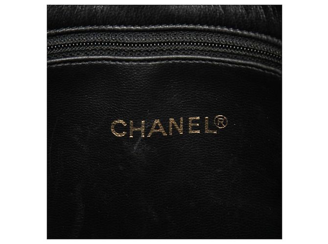Borsa tote con logo CC borchiato in pelle di agnello nera Chanel Nero - vista 5