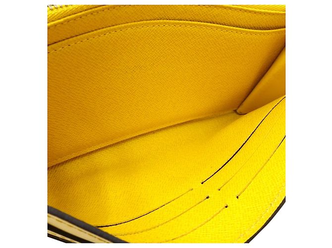 Cartera Larga Sarah Epi Amarilla Louis Vuitton Amarillo - vista 4