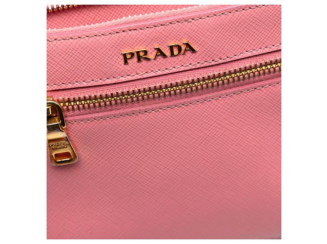 Prada Saffiano Lux Rosa Crossbody con Tasca Frontale - vista 5