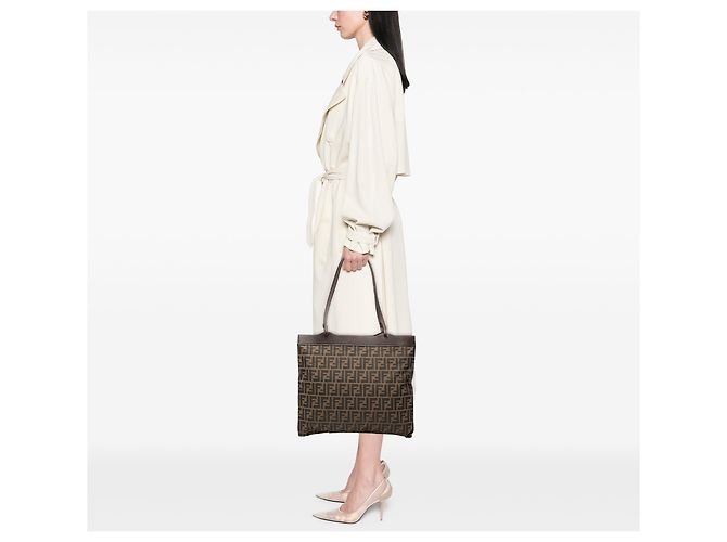 Fendi Braune Zucca Canvas Tote - Ansicht 8
