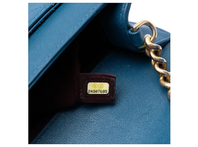 Chanel Blu Grande Borsa in Pelle di Pecora Trapuntata con Catena Frontale - vista 6