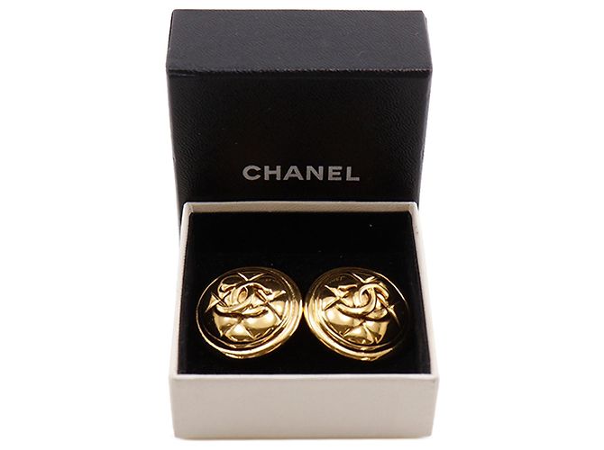 Orecchini rotondi a clip in oro placcato Chanel CC trapuntati D'oro - vista 11