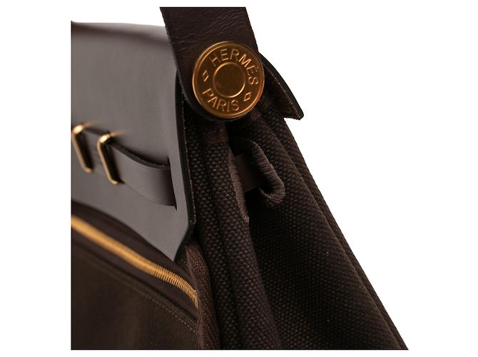 Herbag Zip 20 in Tela Militare Marrone e Vacca Hunter di Hermès Marrone scuro - vista 9