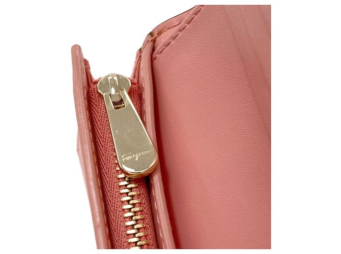 Cartera de cuero bi-fold Vara Ribbon de Salvatore Ferragamo Castaño Rosa - vista 15
