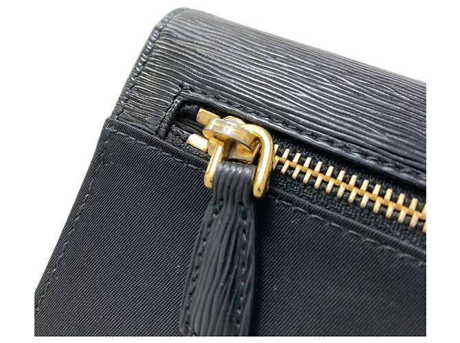 Prada Triangle Long Wallet Black - view 17
