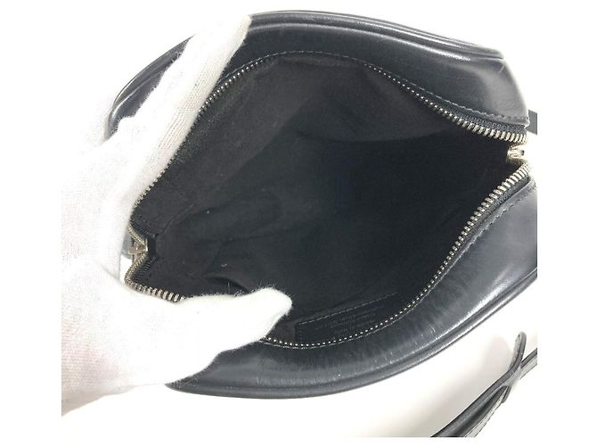 Borsa Danube in pelle Epi Louis Vuitton Nero - vista 11