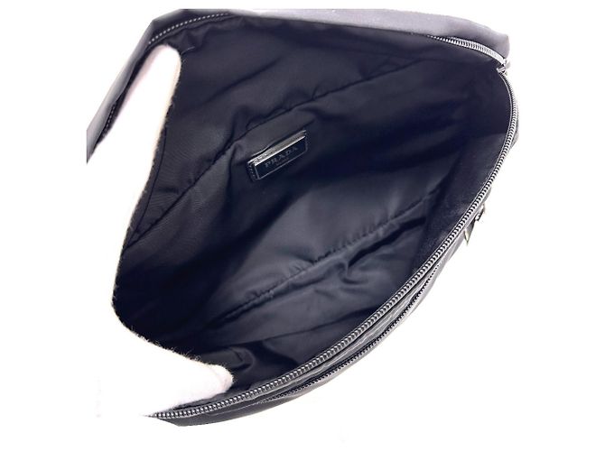 Sac à corps Logo 2VL008 de Prada Noir - vue 7