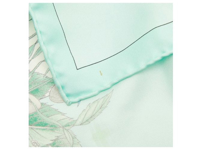 Silk In Foulard Hermès Carré 90 Pythagore in seta verde - vista 5