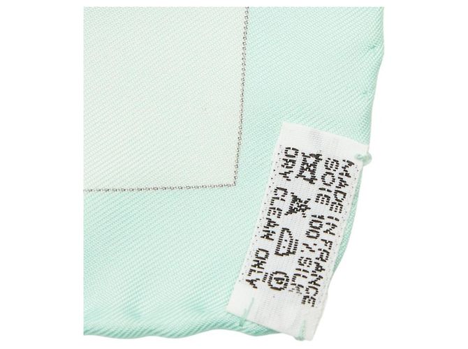 Silk In Foulard Hermès Carré 90 Pythagore in seta verde - vista 8