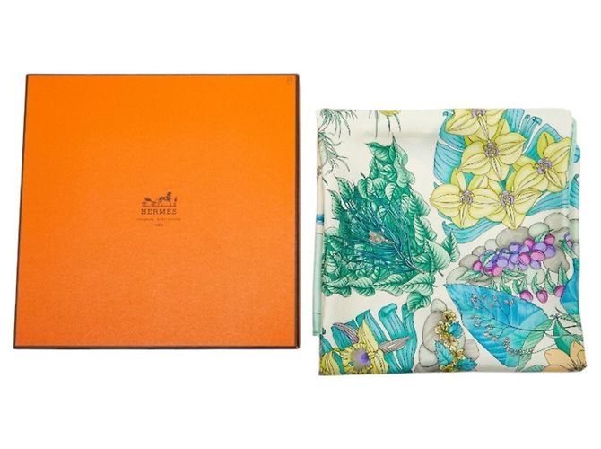 Silk In Foulard Hermès Carré 90 Pythagore in seta verde - vista 9