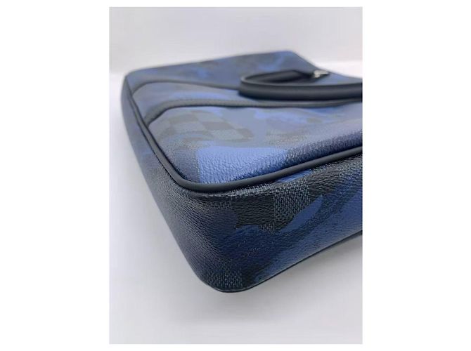 Louis Vuitton Valigetta Camouflage Nero a Quadri in Pelle Blu - vista 6