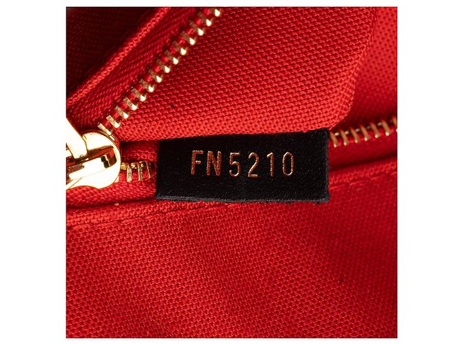 Sac Onthego GM en toile Monogram géant Louis Vuitton Marron - vue 6
