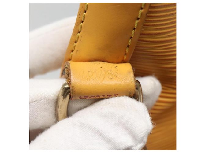 Noe Borsa Noé Louis Vuitton in pelle Epi grande Giallo - vista 6