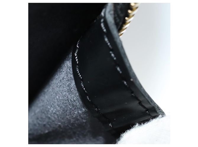 Louis Vuitton Gobelins Epi Leather Nero - vista 6