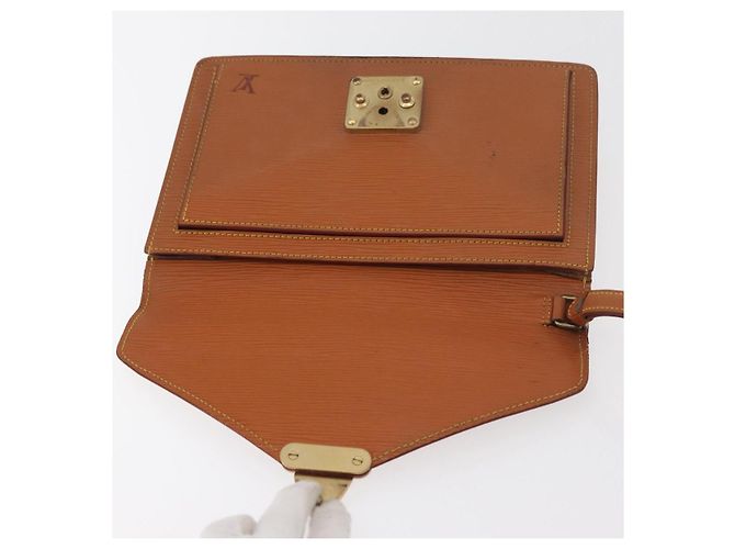 LOUIS VUITTON Borsa a Mano Dragonne Epi Serie Zipangu Oro M52618 LV Auth 176878 - vista 14