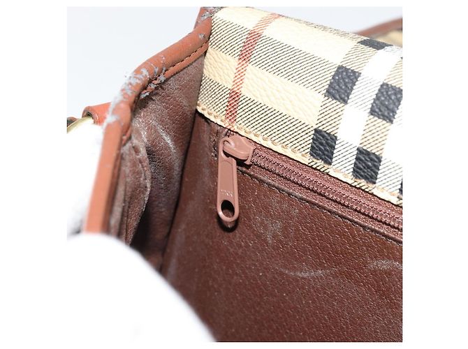 Borsa a Spalla Burberrys Nova Check in Pelle PVC Beige Oro Auth 176693 D'oro - vista 22