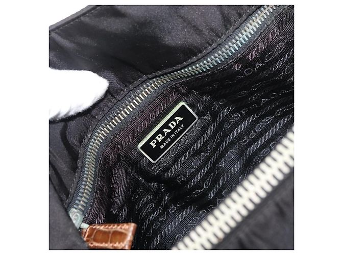 Borsa Tote Prada in nylon nero argento Auth 176297 - vista 16