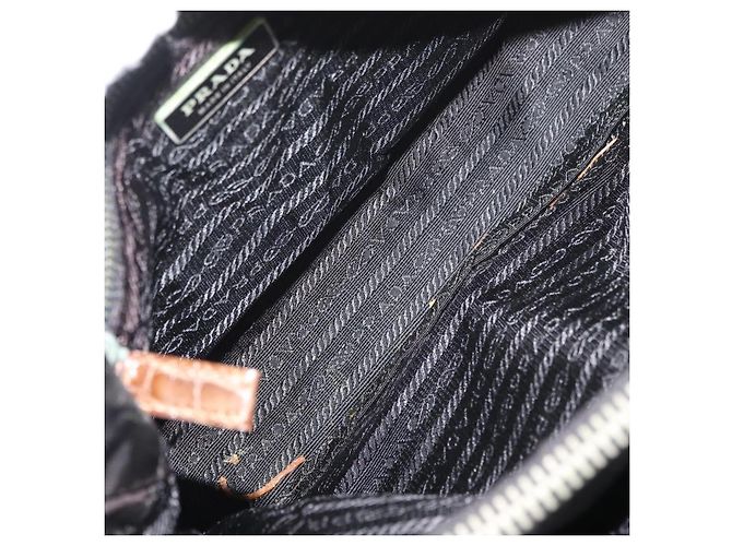 Borsa Tote Prada in nylon nero argento Auth 176297 - vista 17
