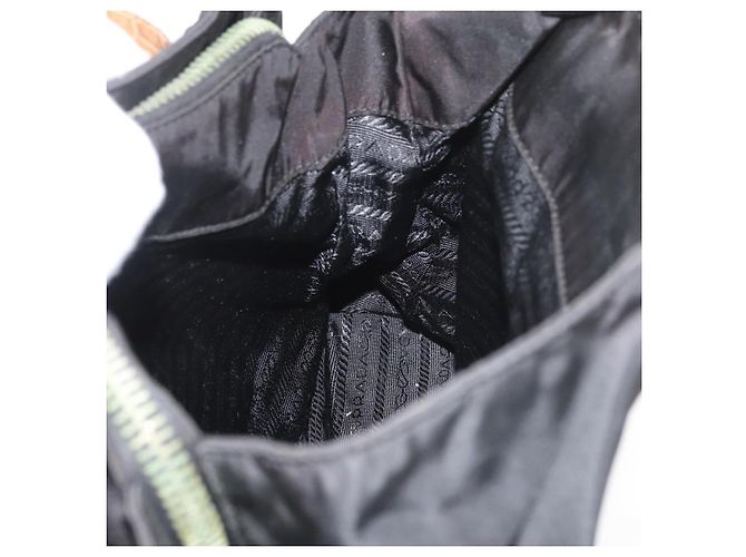 Borsa Tote Prada in nylon nero argento Auth 176297 - vista 22