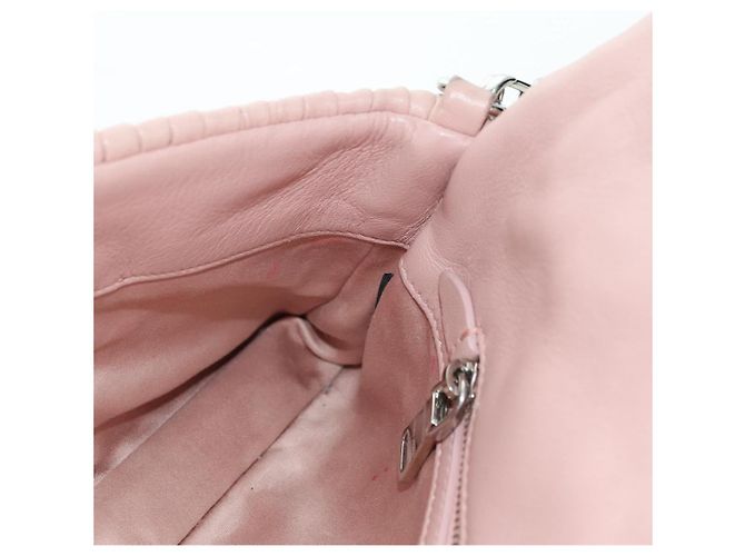 Borsa a Spalla Miu Miu Matelassé in Pelle 2 in 1 Rosa Argento Auth 176382SAM - vista 23