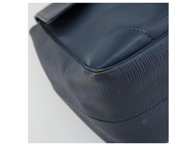 LOUIS VUITTON Sac à main Epi Segur MM Myrtille M5886G LV Auth 176309 Violet foncé - vue 11