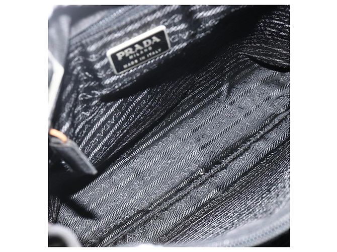 Prada Tote Bag aus schwarzem Nylon mit silberner Authentizität bs34646 - Ansicht 17