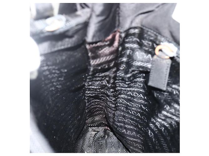 Prada Tote Bag aus schwarzem Nylon mit silberner Authentizität bs34646 - Ansicht 19
