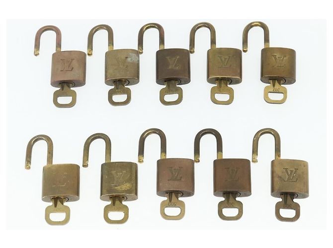 LOUIS VUITTON Set di 10 Lucchetti in Metallo Dorato LV Auth 167227 D'oro - vista 8