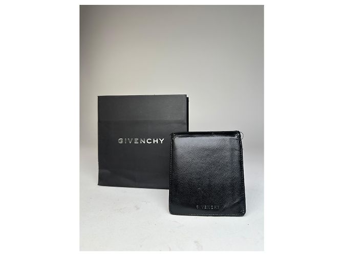 Vintage Givenchy Saffiano Leather Bifold Wallet Black - view 10