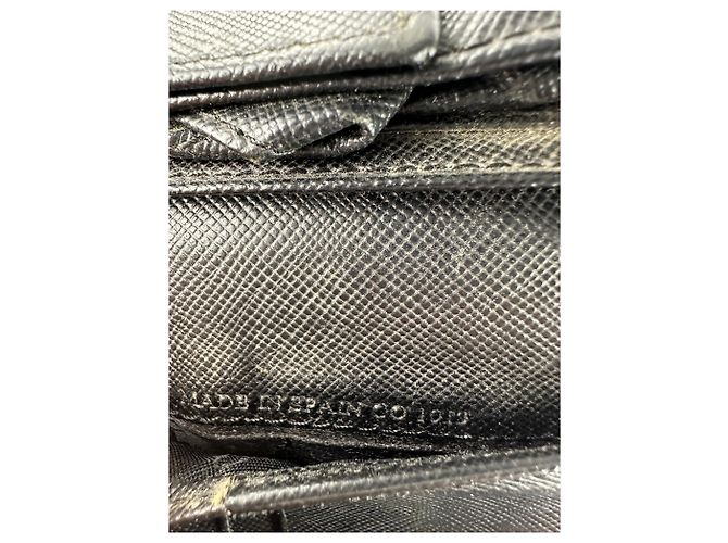 Vintage Givenchy Saffiano Leather Bifold Wallet Black - view 7