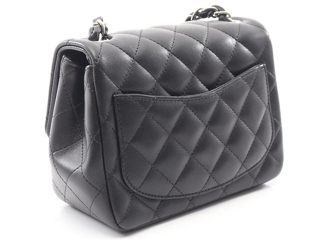 Borsa a Spalla Chanel Mini Matelassé in Pelle di Agnello Nera Nero - vista 2