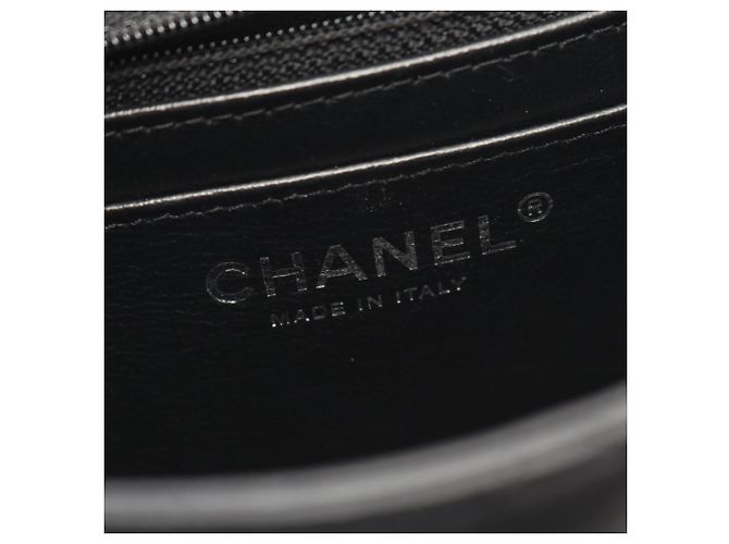 Borsa a Spalla Chanel Mini Matelassé in Pelle di Agnello Nera Nero - vista 4