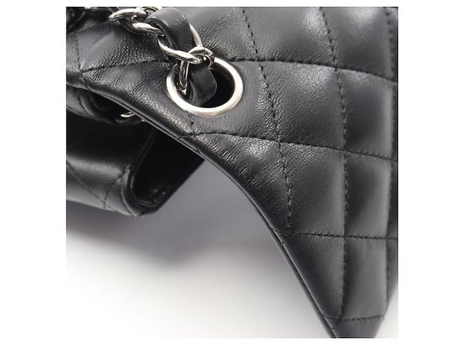 Borsa a Spalla Chanel Mini Matelassé in Pelle di Agnello Nera Nero - vista 8