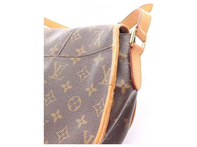 Borsa a Spalla Menilmontant PM Louis Vuitton Marrone Monogramma - vista 8