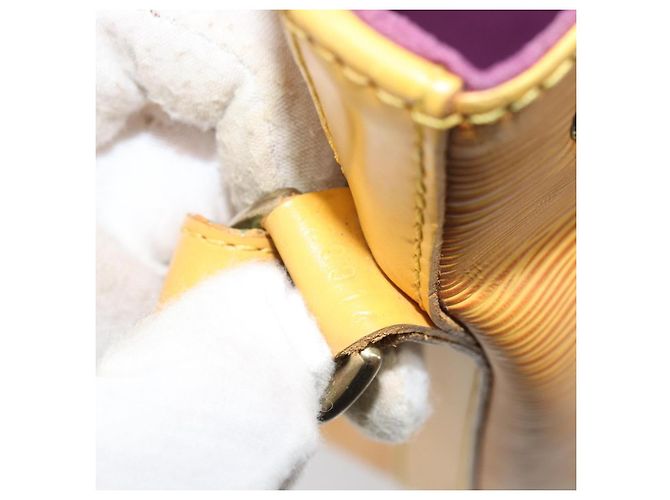 Louis Vuitton Petit Noe Epi Leather Medium Amarelo - vista 7