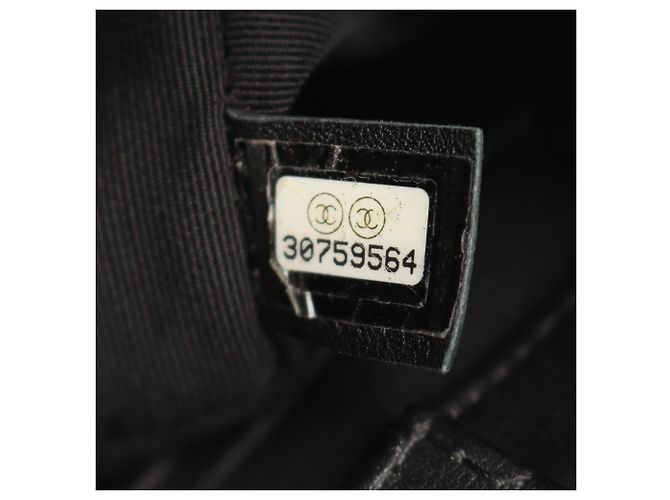 Borsa a spalla a secchiello piccola matelassé di Chanel Marrone Nero - vista 5