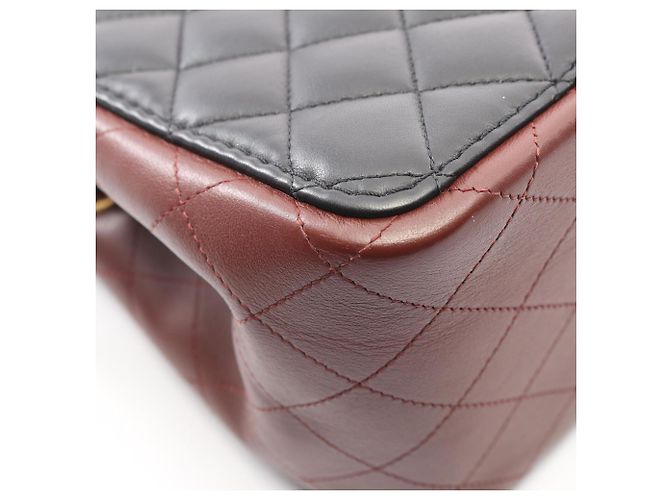 Borsa a spalla a secchiello piccola matelassé di Chanel Marrone Nero - vista 6