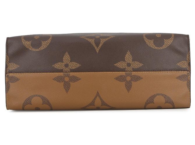 Borsa Tote OnTheGo GM Monogram Reverse Gigante Louis Vuitton Rosso - vista 3