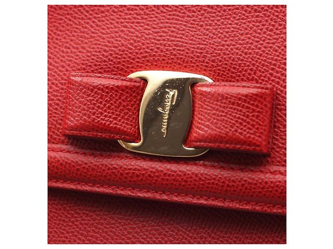 Rote Vara Schleifen Schultertasche von Salvatore Ferragamo - Ansicht 6