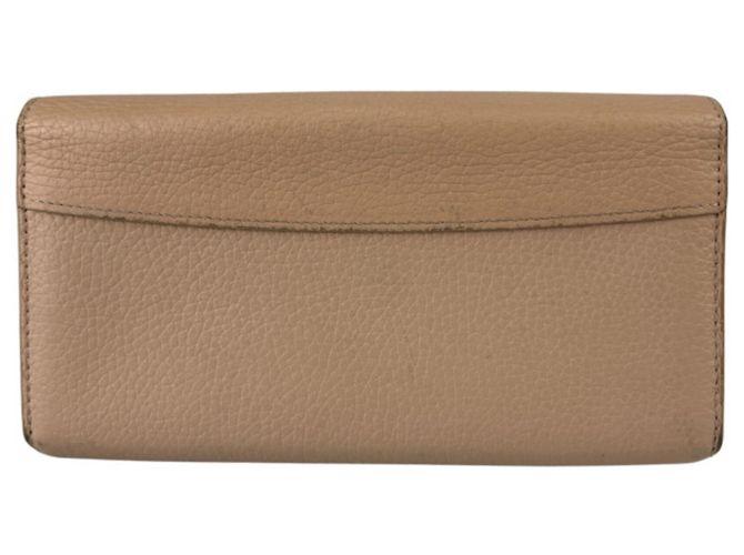 Cartera Larga Louis Vuitton Capucines Beige - vista 3