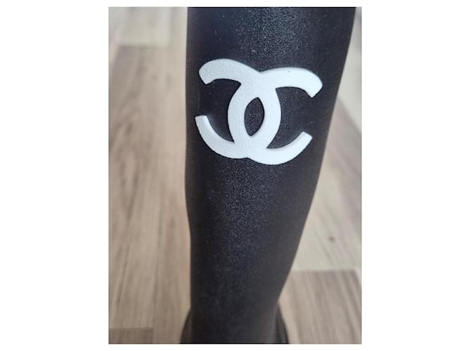 Botas de lluvia de goma negra con logo CC de Chanel Negro - vista 2